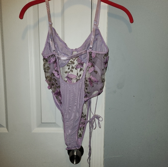 Undergarment - Picture 2 of 7